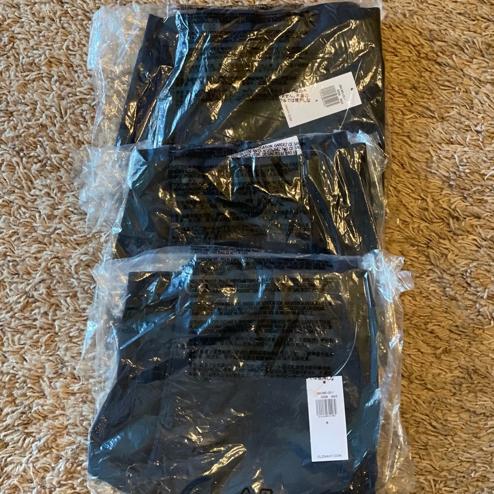 Boys’ Old Navy Size 6 Uniform Shorts